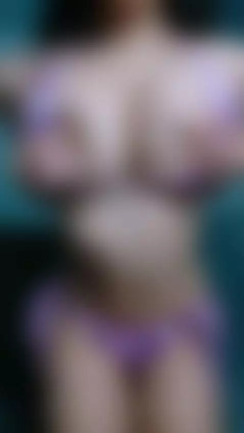 Livee 💜 by kittyeyess