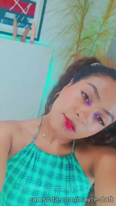 You like my tongue ? by mayte-daft