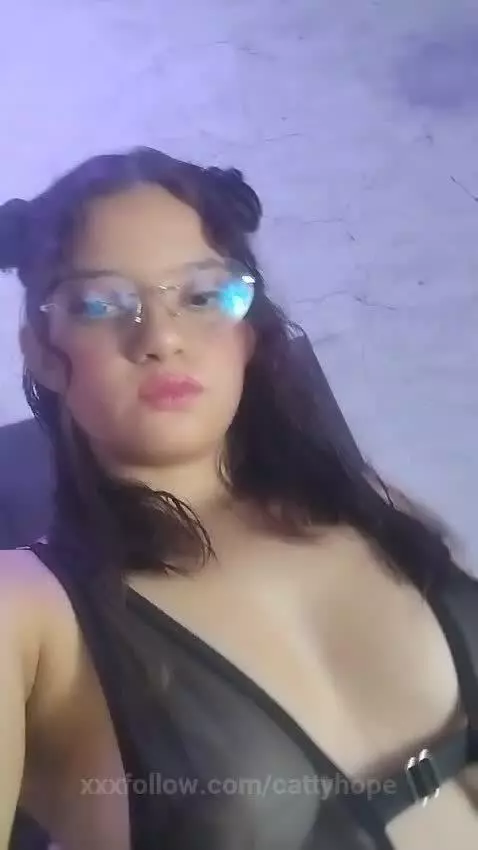 I want sit in a hard cock, can u Help me?💘🥵 by cattyhope