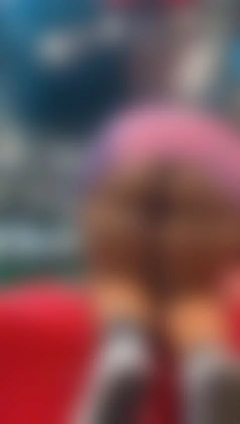 I feel too hot today by boomsarr