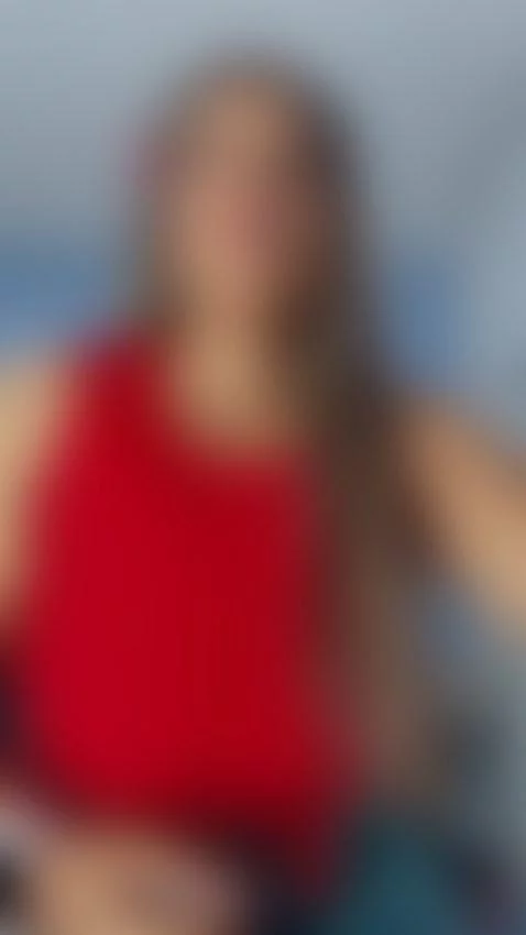 Hello Tits by boomsarr