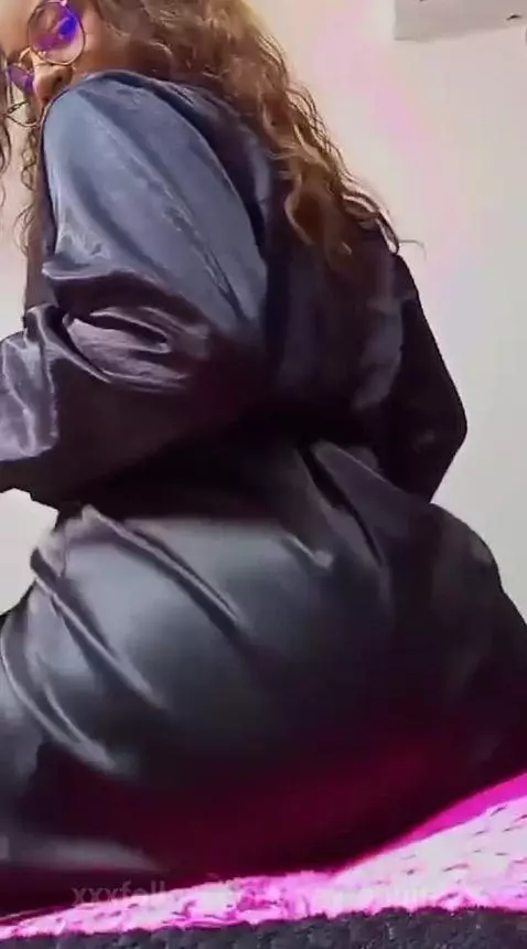 💦🔥A little dancing to start the day! 🔥💦 by peytonpink