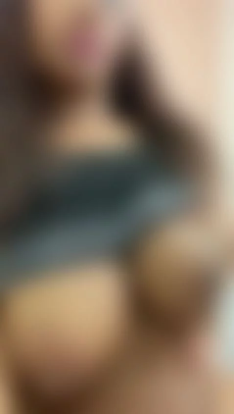 Taste this big tits 👅🥵 by brownnbunnie