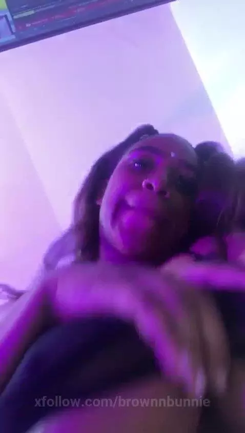 Come play with my big tits !! 🔥🔥 by brownnbunnie