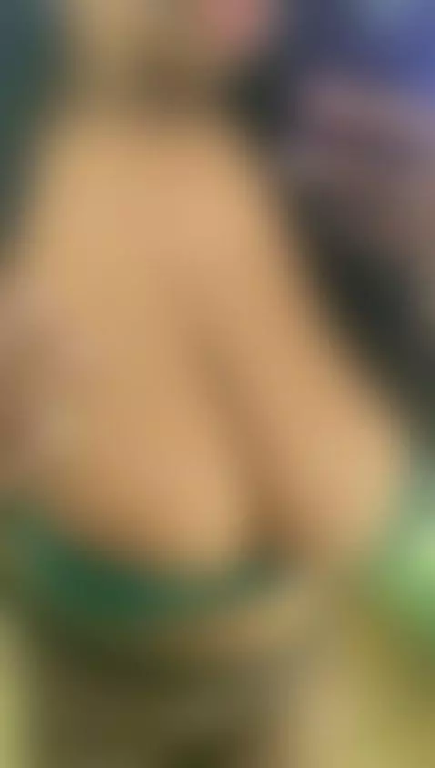 My big tits are waiting for you to suck them. 😈💦 by brownnbunnie