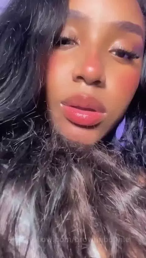 My sexy face wants you to throw your milk on it. 💦😏 by brownnbunnie