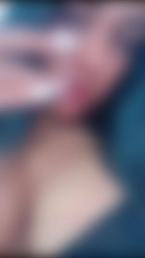 Do you want to meet me naked? by bellatomps