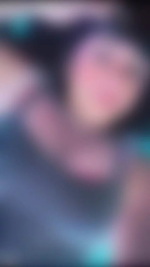 hi guys, i'm online now by bellatomps