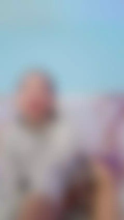 I wish you all a great Monday! 🩷👄 by skinny-tight-holes