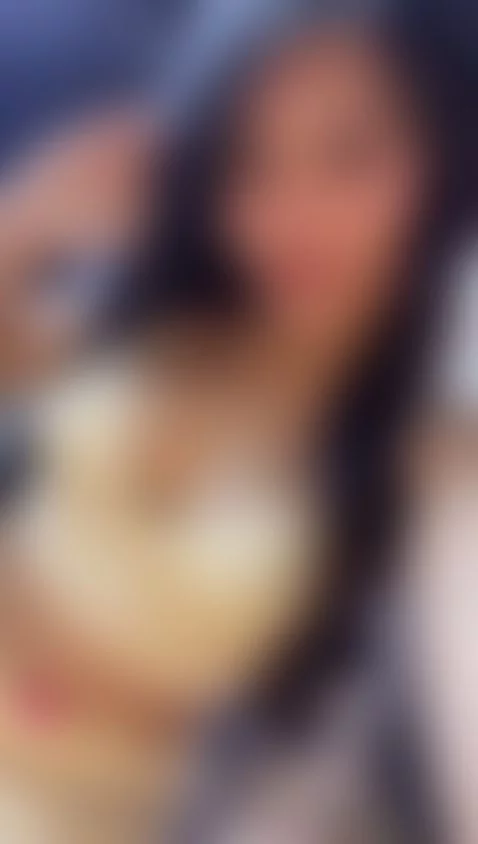 female sculpture by miaa-salvatore