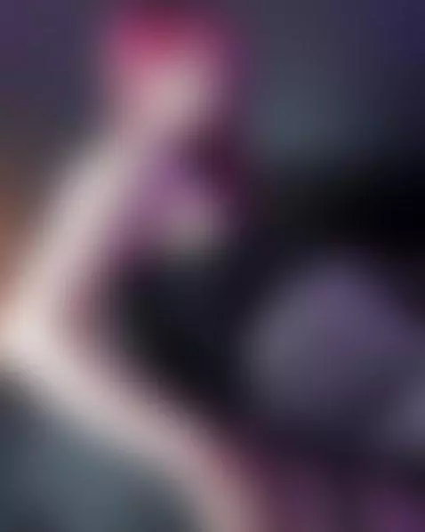 will you let me dance for you?🖤
https://www.camsoda.com/dann... by danna-scarlet