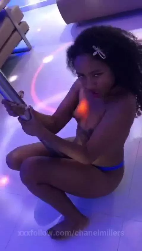 I love dancing on your pole 🤭🙈 by chanelmillers