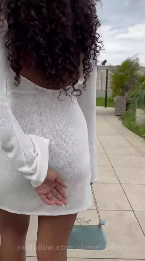 a pussy peek 💦🔥 by chanelmillers