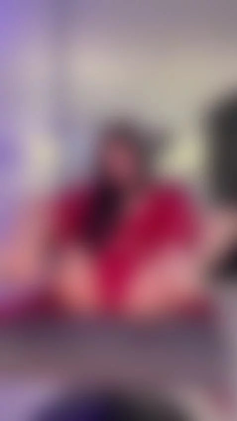 Do I like how flexible am I? 😈😈😈 by mandi4pole