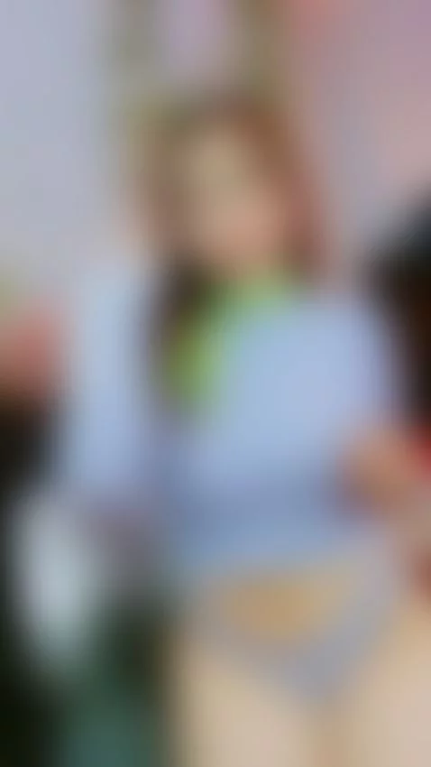 online and daphne ready to play... by alenna-stine