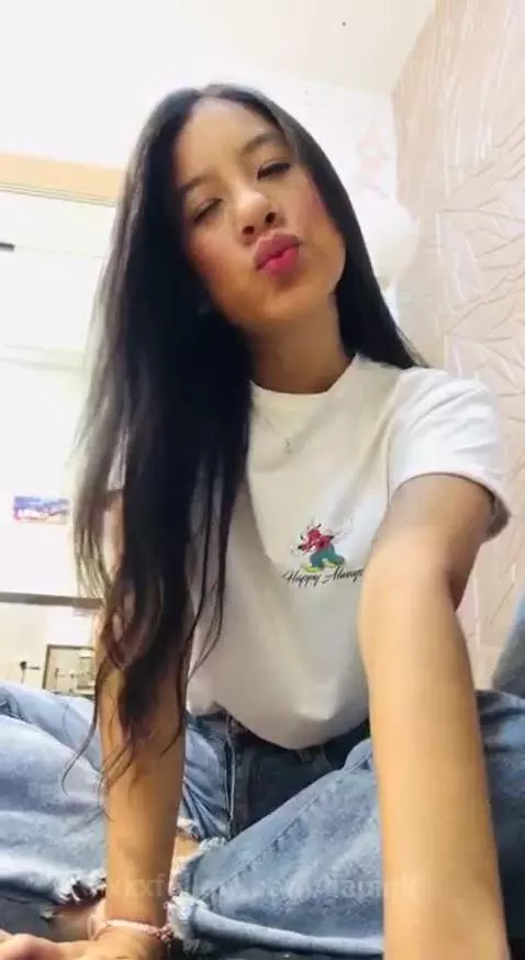 Are you ready to start the week with all the energy? I can’t... by liapink