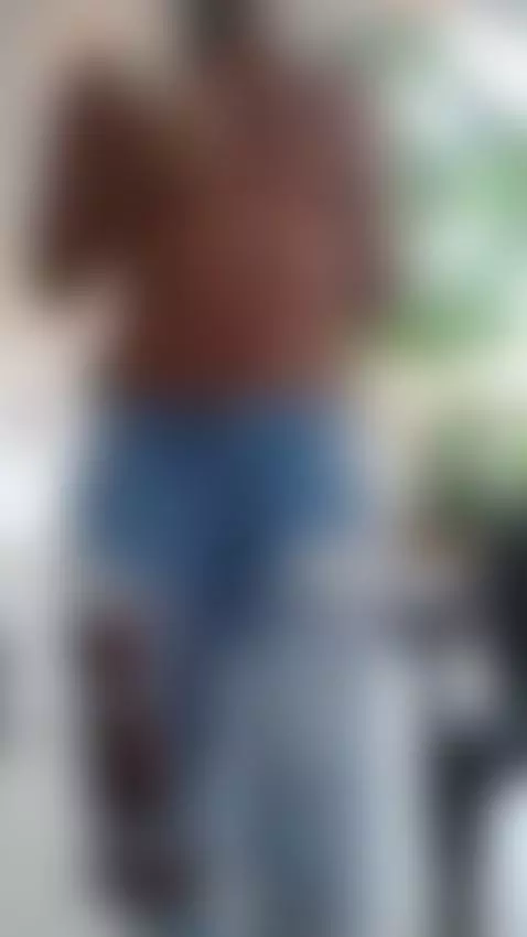 The advantage of being small and skinny is that you can put ... by aron-alexa