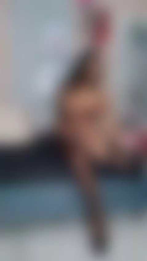 TONGUE TO ALEXA'S PUSSY by aron-alexa