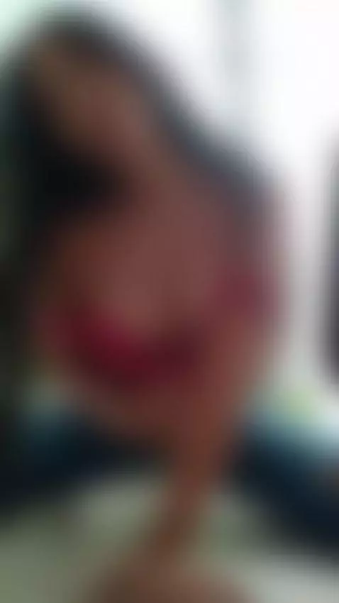 Today I'm alone, are you coming to accompany me? by aron-alexa