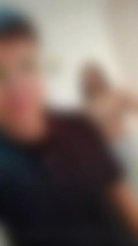 online guys by aron-alexa