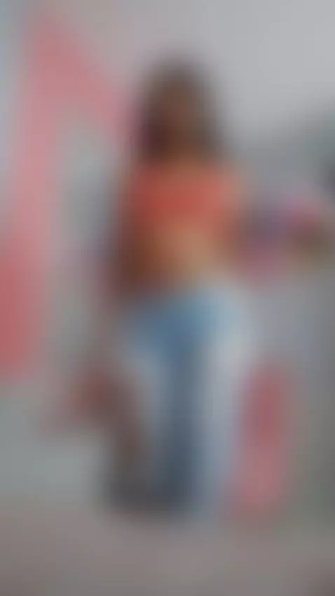 no pantyes its easeir to get it by aron-alexa