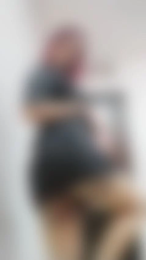 Te gusta verme de negro? by ivannakozlov