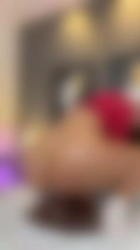 I love being on top of dick😈🥵💦 by sharomross