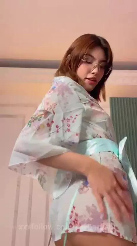 Honey, that's delicious! by jin-harrison