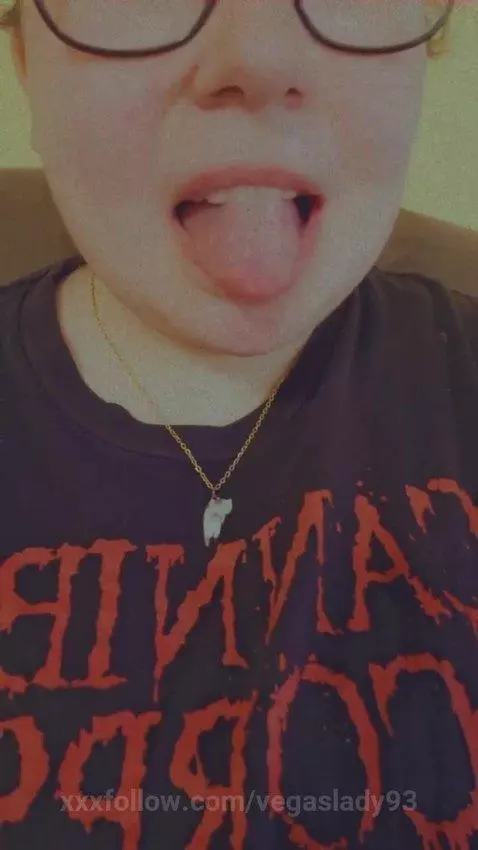 tongue play by vegaslady93