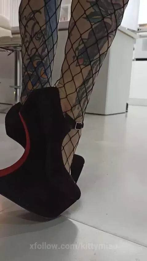 👠👠👠 by kittymiau