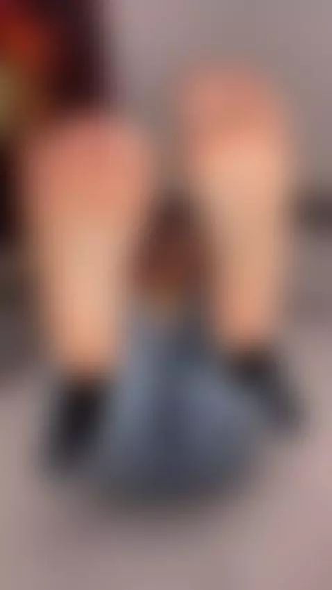 🦶🏻🦶🏻 by kittymiau