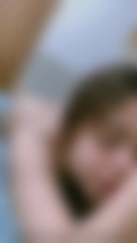 Look at me by marianneblue