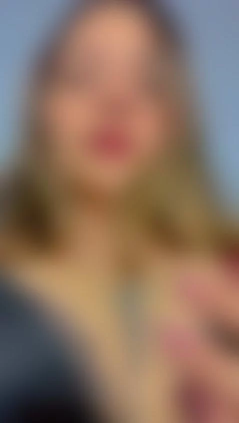 Im online honeys!! by alicelopez