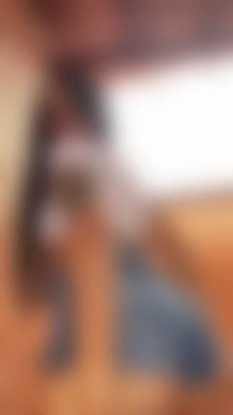 Would you like to see me doing twerking naked? by zoehudsonn