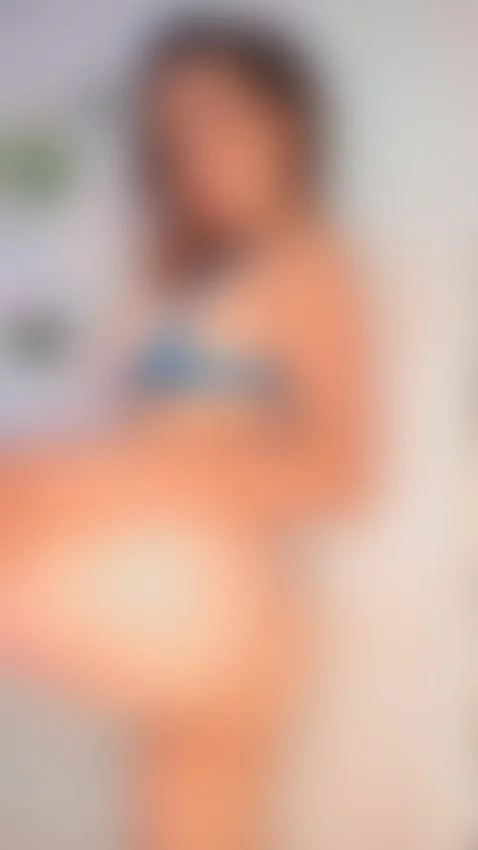 Would you this Latina? 🔥😈 by bonniemon