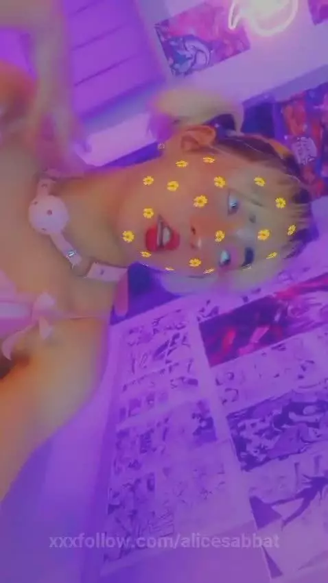 My daddys leave me alone, want to make me wet? by alicesabbat