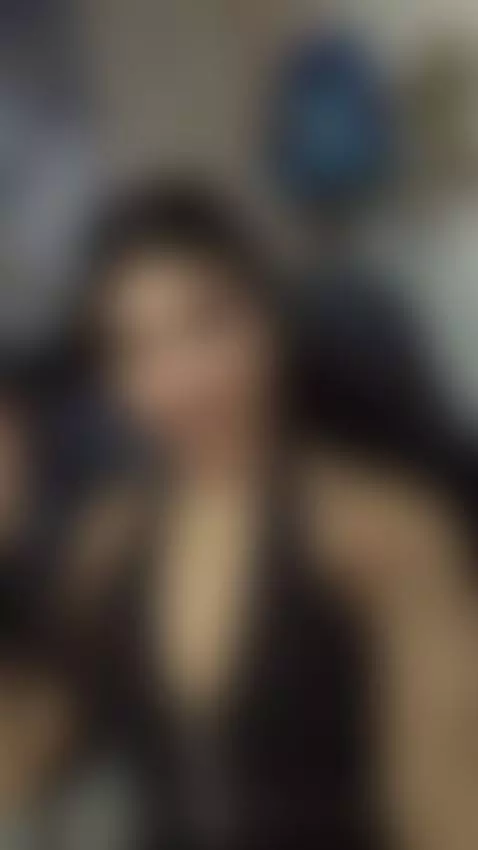 Am I not pretty today? Is it true? I'll wait for you love 💋💋... by lissaawild