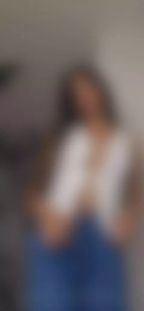 Friday just got better… and I think it’s because of you 😏🔥 by lissaawild