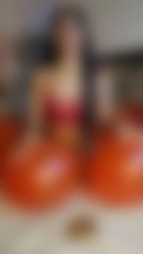 Today I have a special valentine´s game ♥️ Come and be my da... by lissaawild