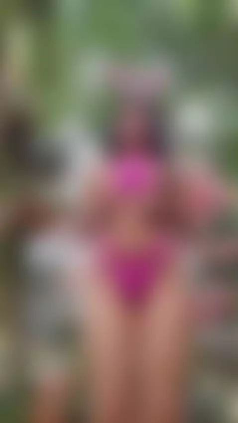 I'm online and ready to hang out. Let's make today twice as ... by lissaawild