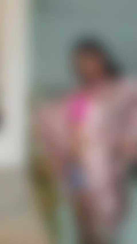 I’m live now and thrilled to be with you! 😘 by lissaawild