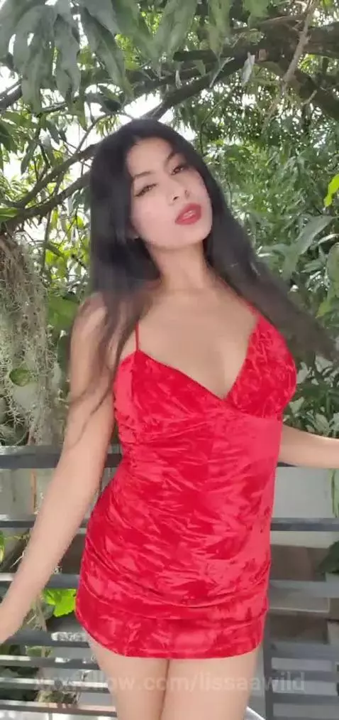 I know Christmas is over, but I love red ❤️ . I can still be... by lissaawild