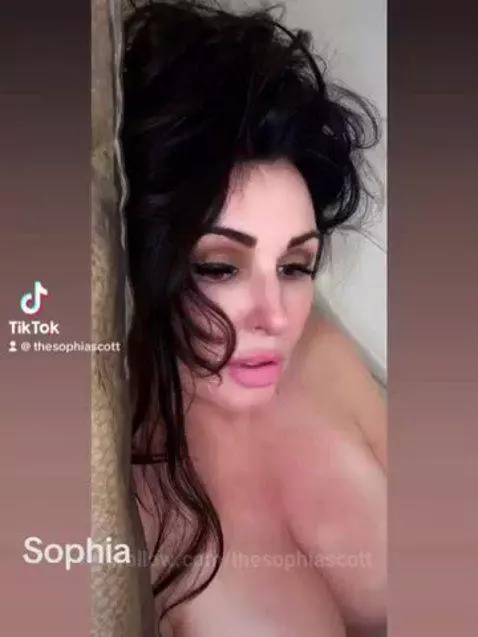 cougar, milf, hotmom by thesophiascott