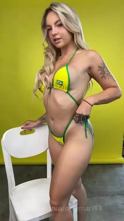 🇧🇷 by onlymari13