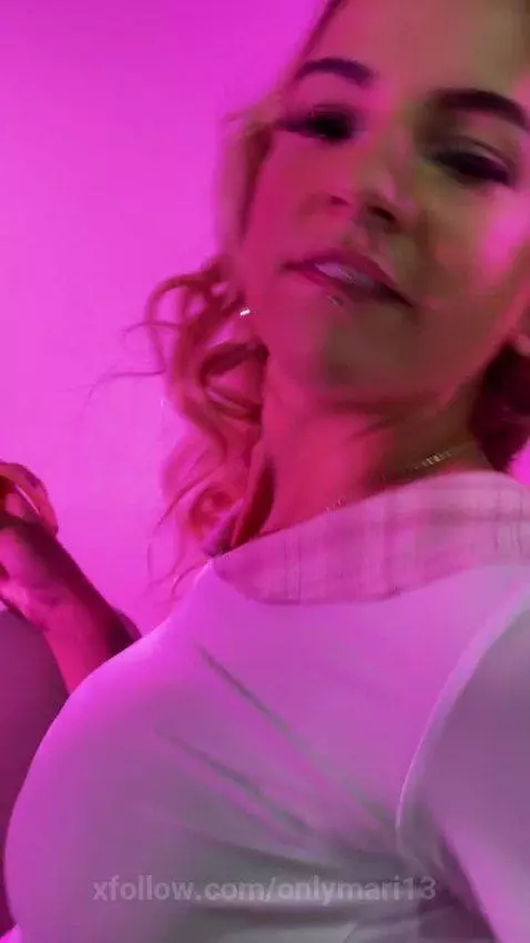 banana, blonde, latina by onlymari13