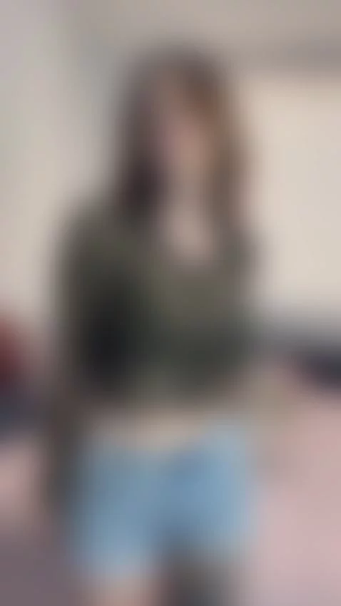 It’s really warm 😏 by alikatth