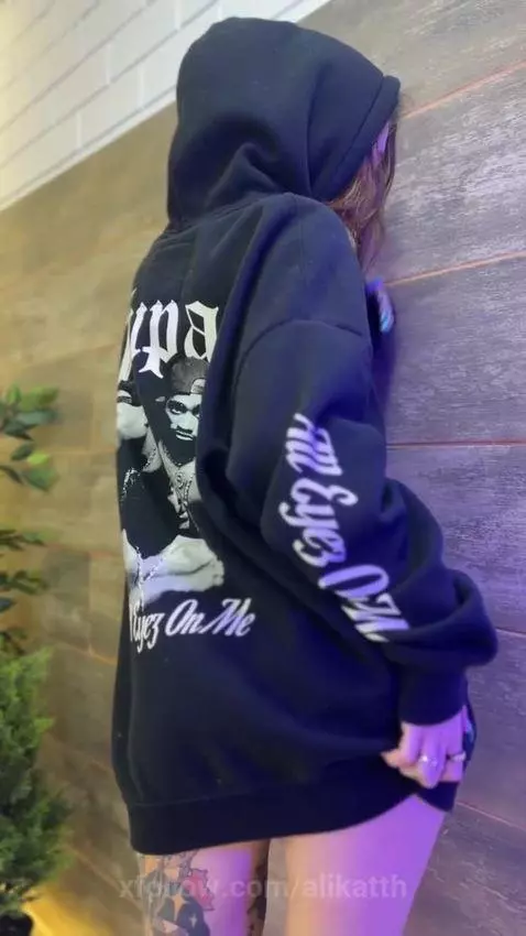 🍑🍑 by alikatth