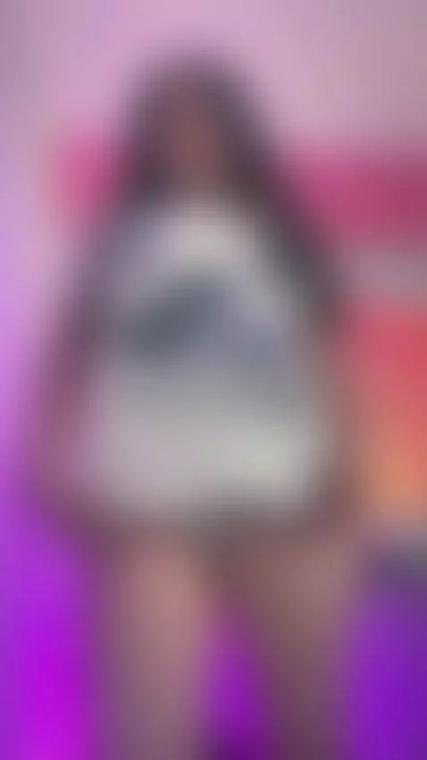 small body, big heart...and ass too hehe by aurora-aaa