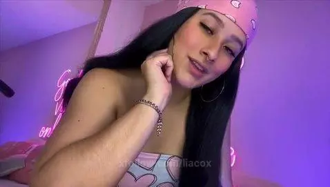 Sexy latina wants to have fun with you by liacox