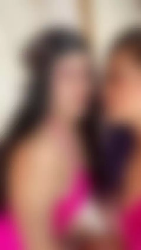 How nice it is to kiss my girl's soft lips by liacox